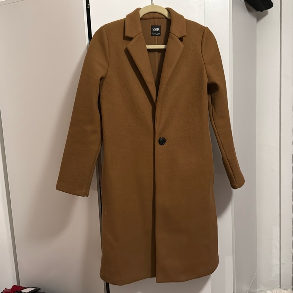 Wool longline coat with button and pockets